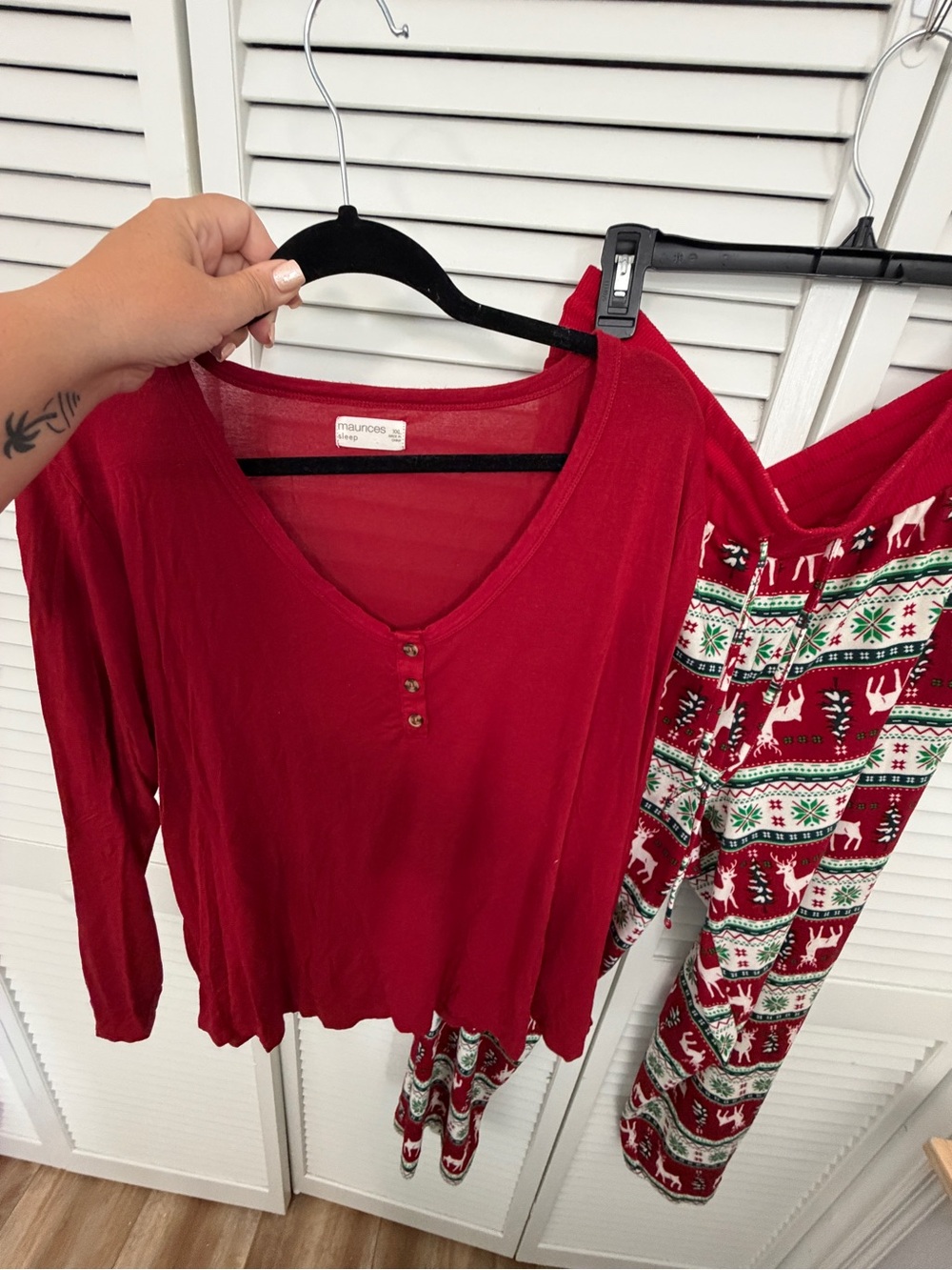 Maurices Long-Sleeve Henley Top with Festive Print Pajama Pants Set Size XXL